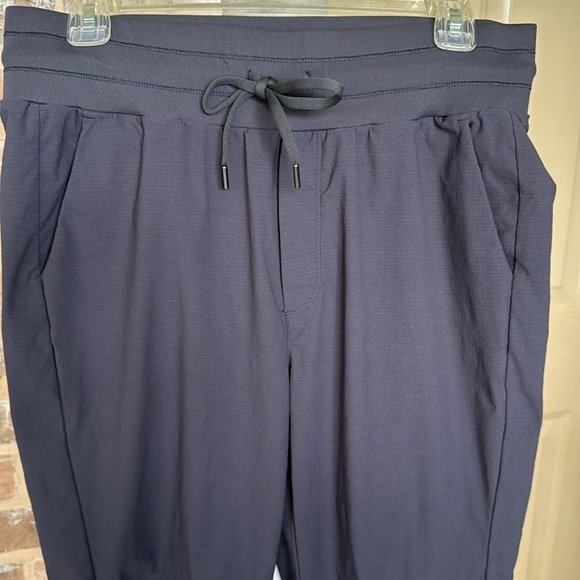 CRZ YOGA Dark Gray Drawstring Elasticized Waist Joggers - Picture 8 of 15